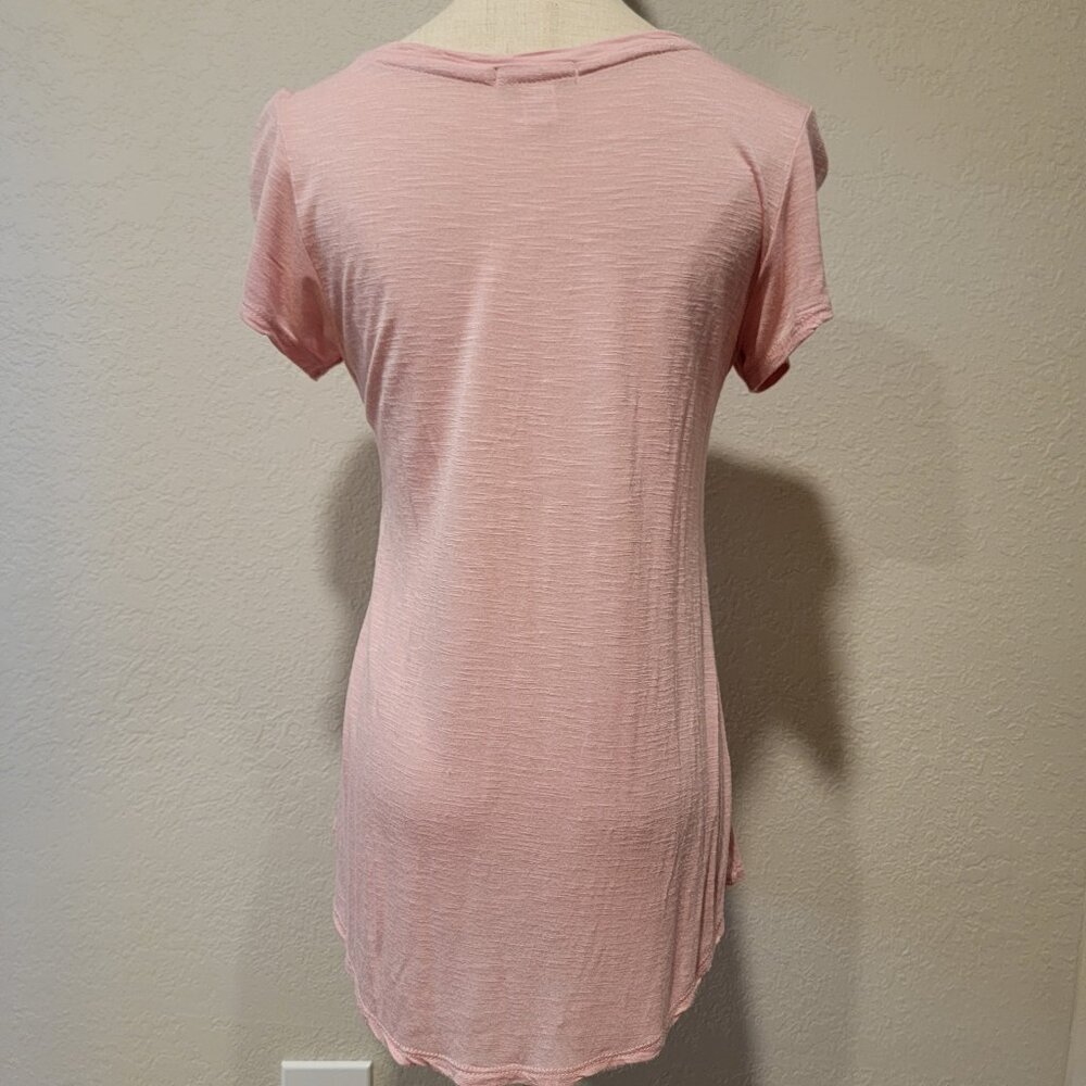 Bozzolo Women's Tee, Blush, SZ Large. Soft and Comfy! Excellent Condition! - Picture 3 of 3